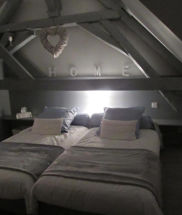 Photo of Others in Lain