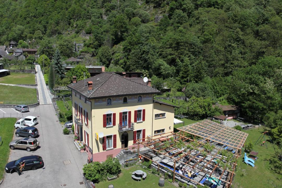 Photo of Others in Gordevio