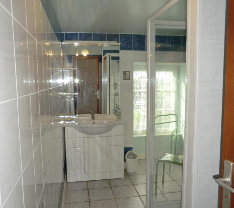 Photo of Bathroom in Champagne-Saint-Hilaire