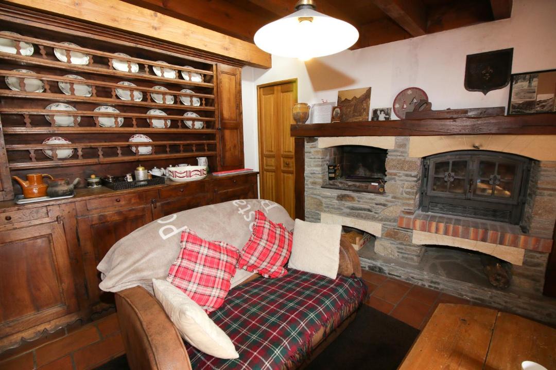 Photo of Livingroom in Mayregne