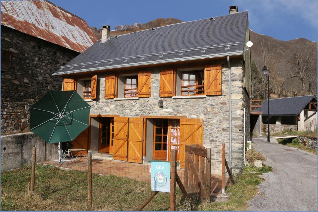 Photo of Buildings in Mayregne