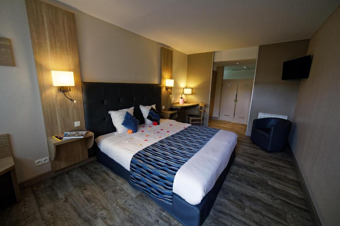 Photo of Bedroom in Matougues