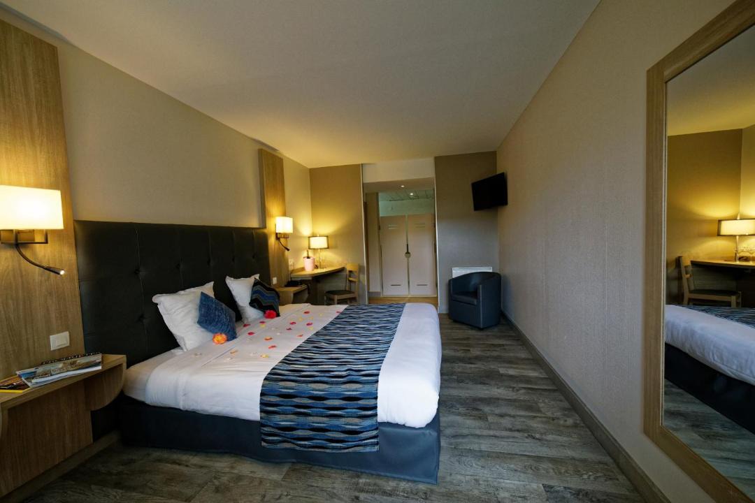 Photo of Bedroom in Matougues