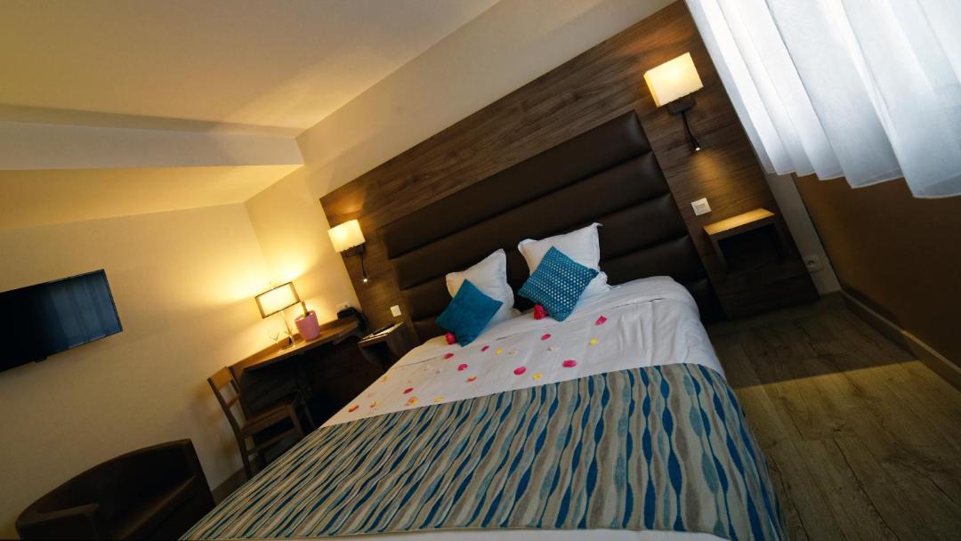 Photo of Bedroom in Matougues