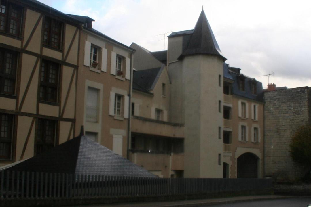 Photo of Buildings in Saumur