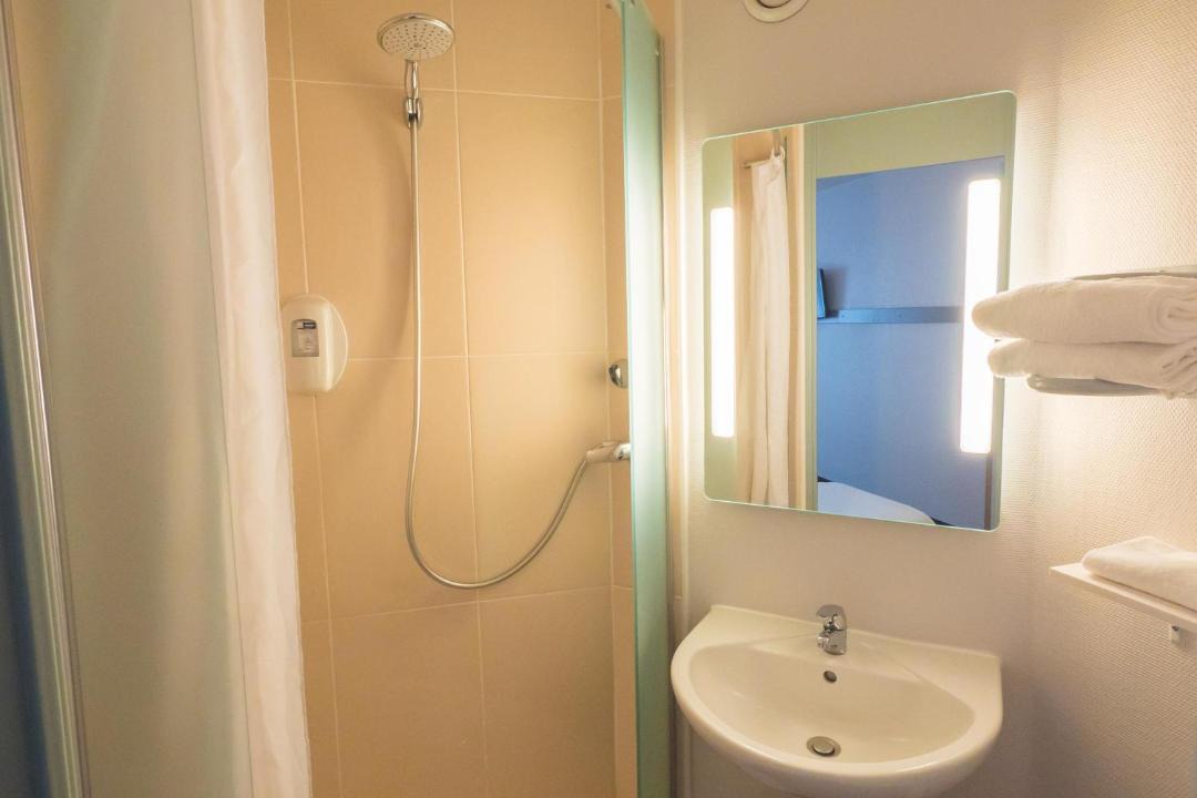 Photo of Bathroom in Beaucouze