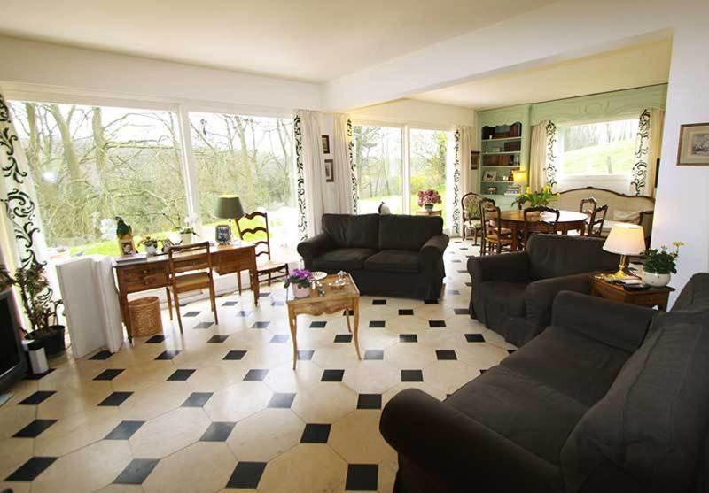 Photo of Livingroom in Glicourt