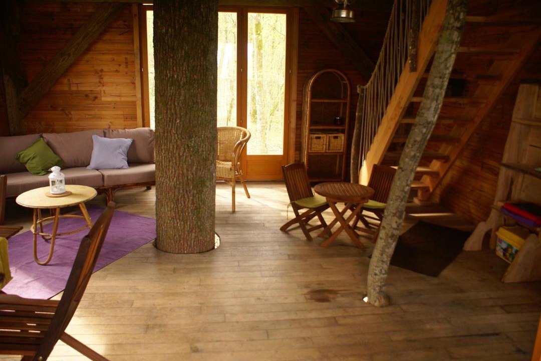 Photo of Livingroom in Signy-lAbbaye