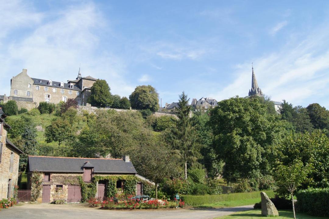 Photo of Buildings in Becherel