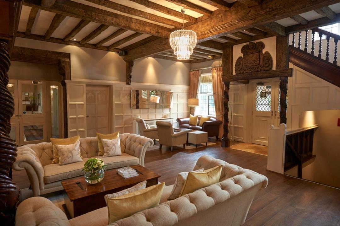 Photo of Livingroom in Elstree