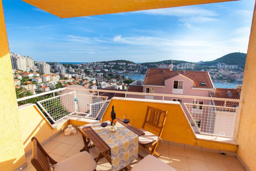 Photo of Patio Balcony in Gruz