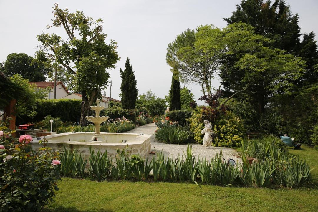 Photo of Others in Le Gue-de-Velluire