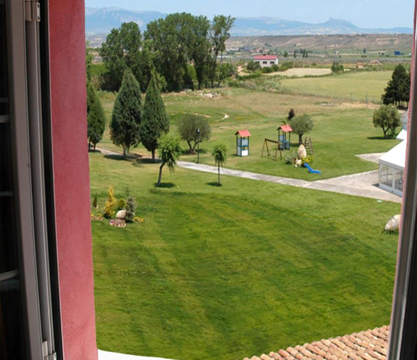 Photo of Others in Navarrete