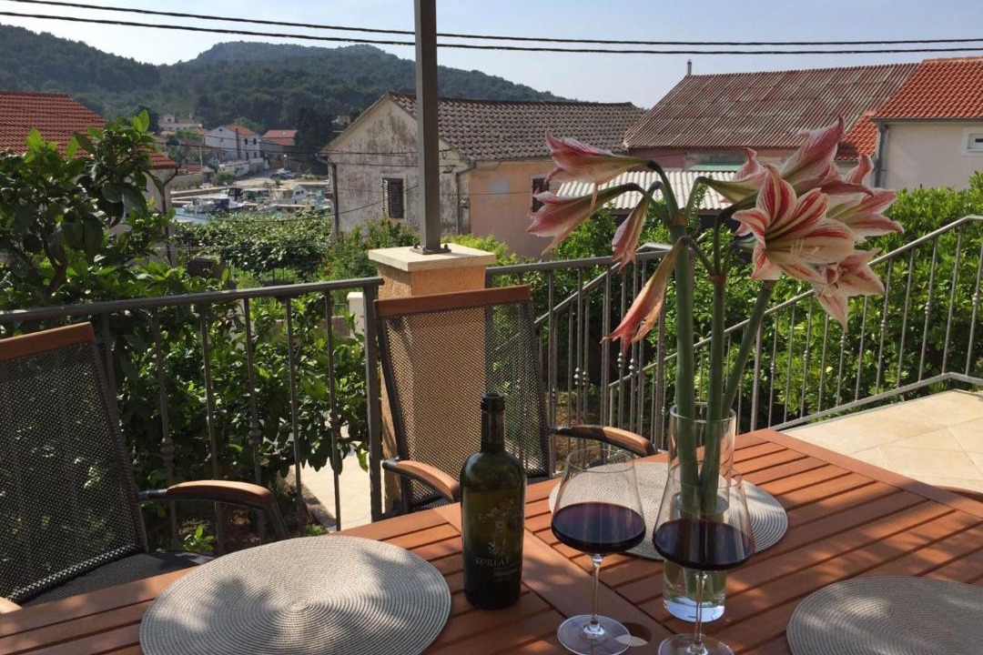 Photo of Patio Balcony in Lukoran