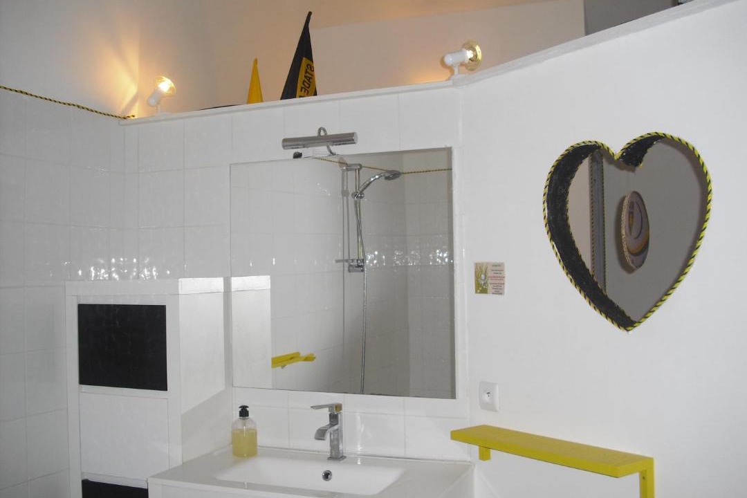 Photo of Others in Vix