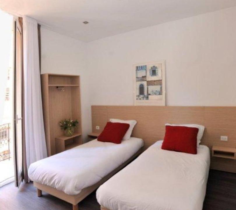 Photo of Others in Quartier du Port