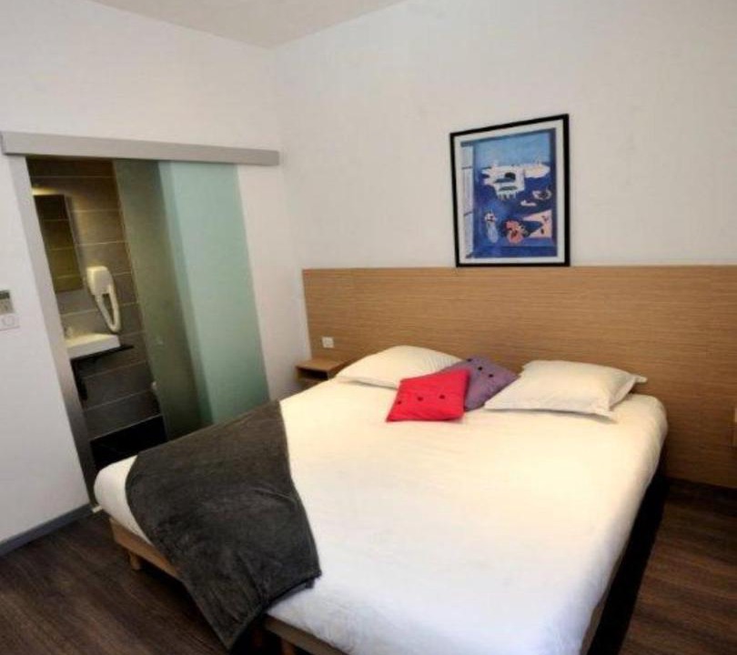 Photo of Others in Quartier du Port