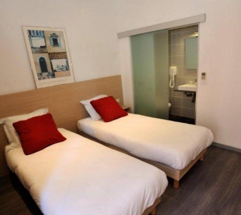 Photo of Others in Quartier du Port