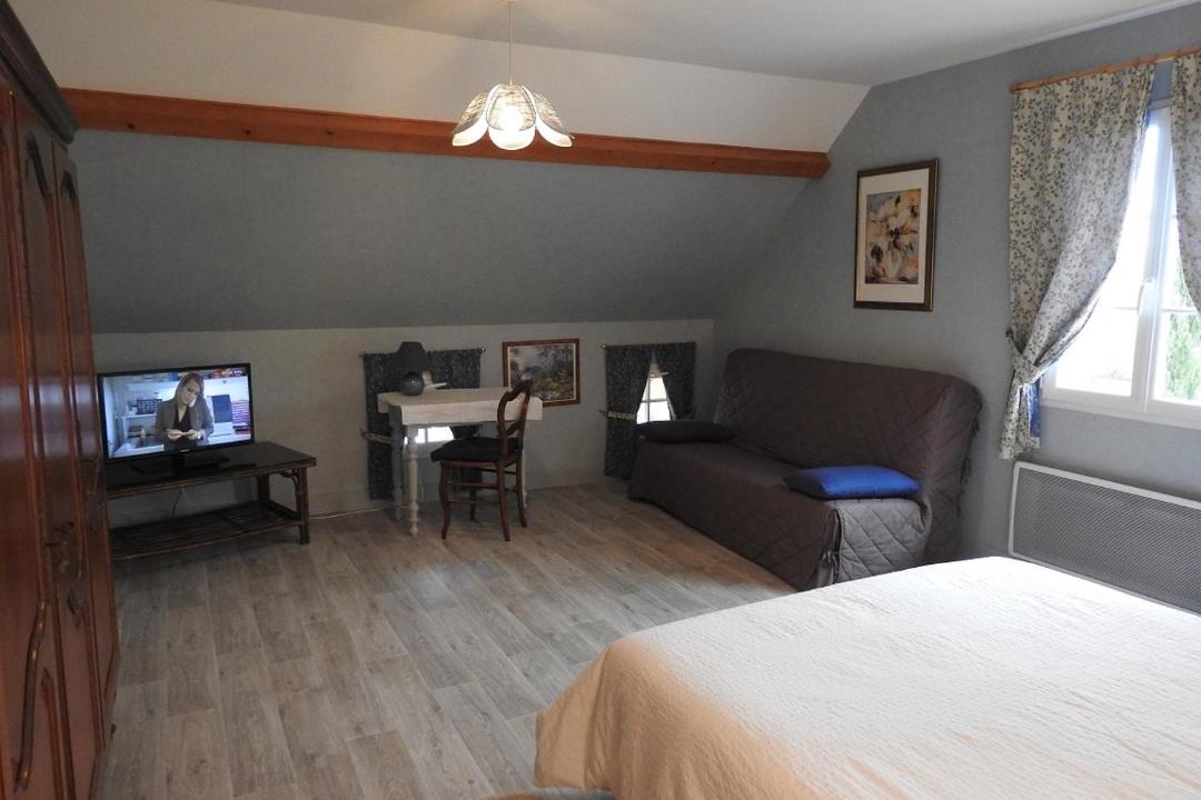 Photo of Bedroom in La Chapelle-de-Bragny