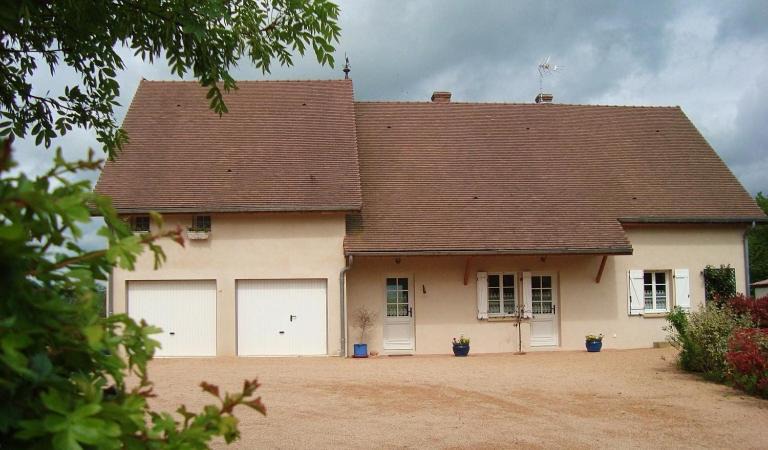 Photo of Buildings in La Chapelle-de-Bragny