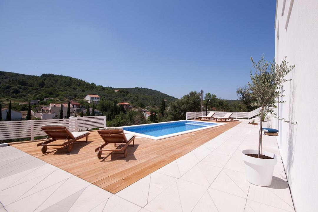 Photo of Patio Balcony in Zman