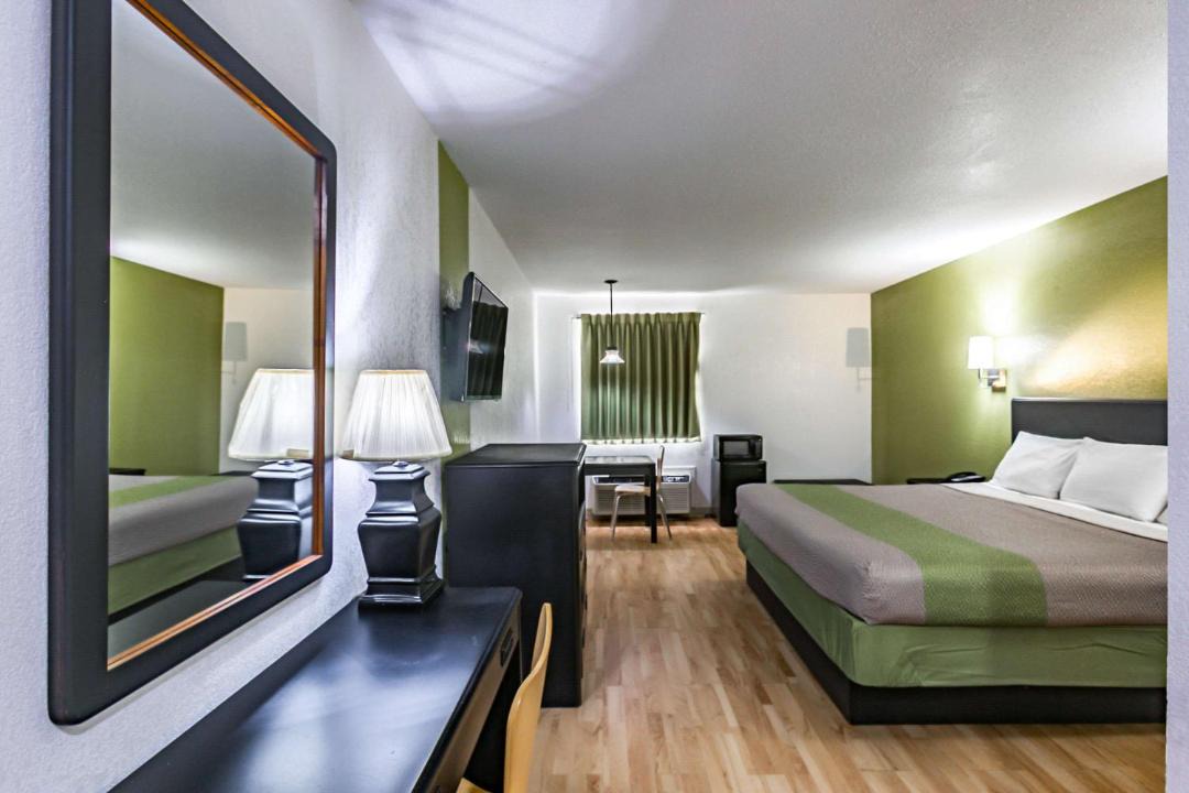 Photo of Bedroom in Augusta
