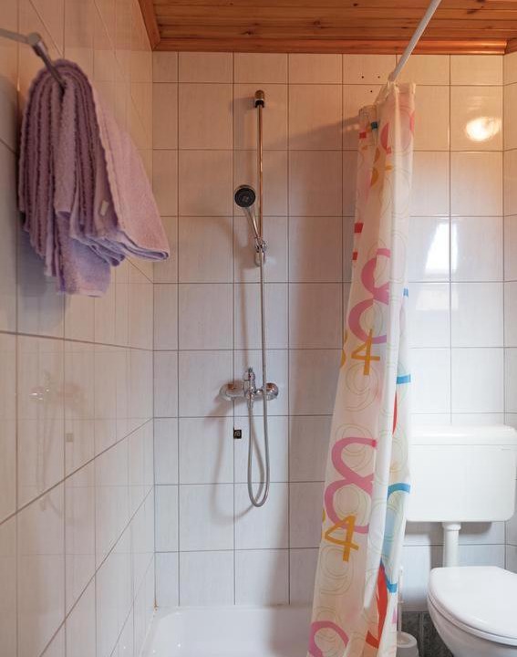 Photo of Bathroom in Catrnja