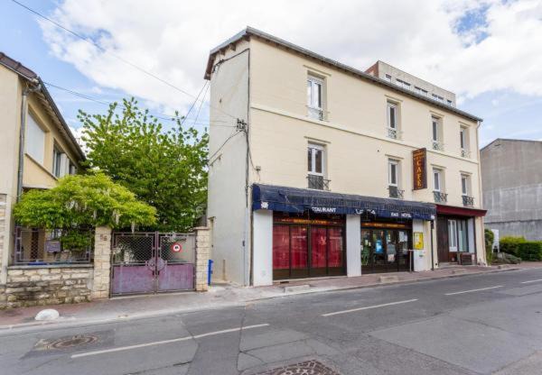 Photo of Buildings in Malakoff