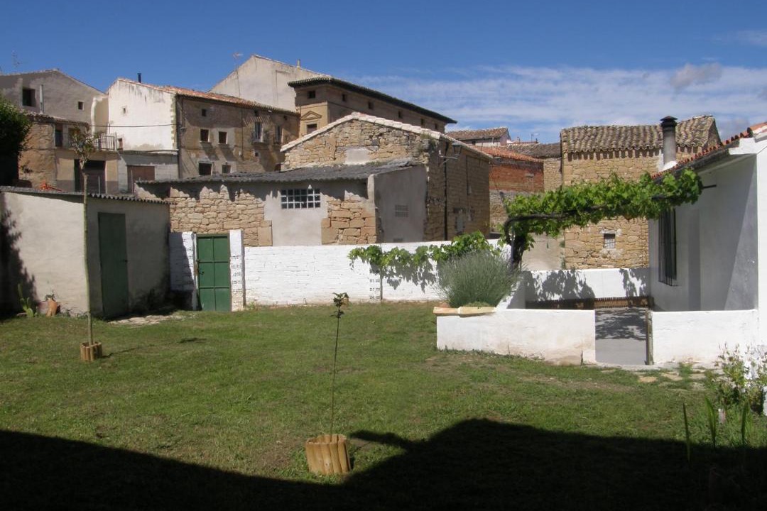 Photo of Buildings in Armananzas