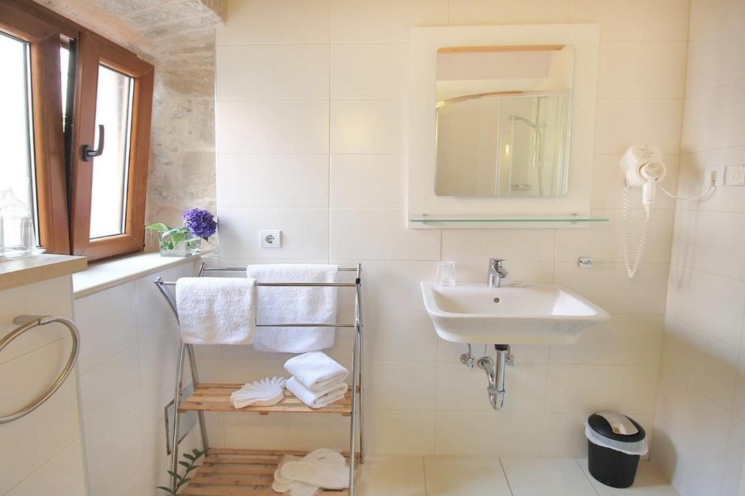Photo of Bathroom in Cavtat Old Town