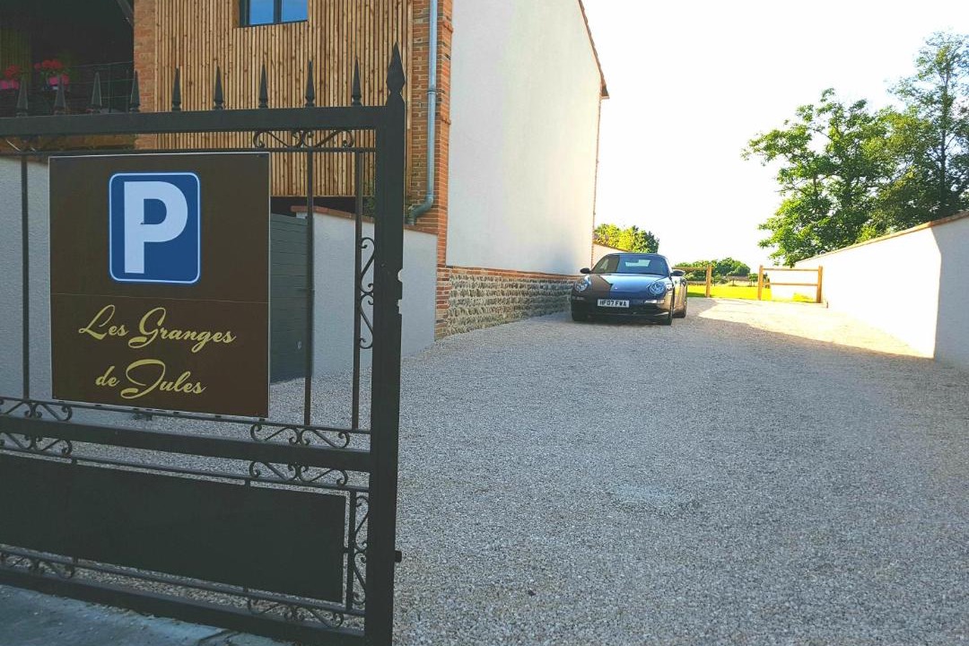 Photo of Buildings in Lafitte-Vigordanne