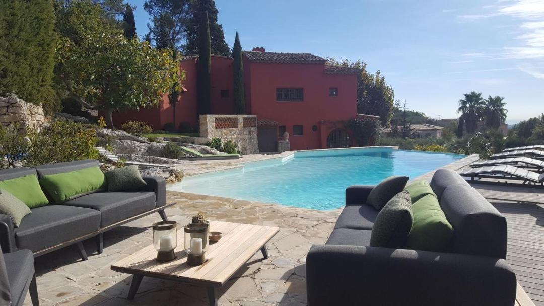 Photo of Others in Chateauneuf-Grasse