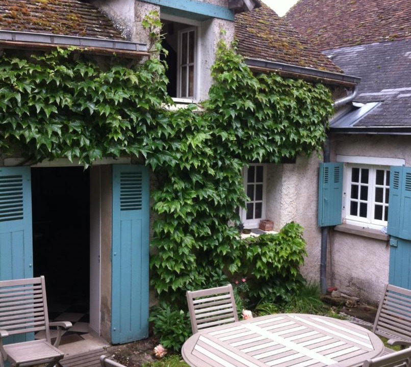 Photo of Buildings in Saint-Dye-sur-Loire