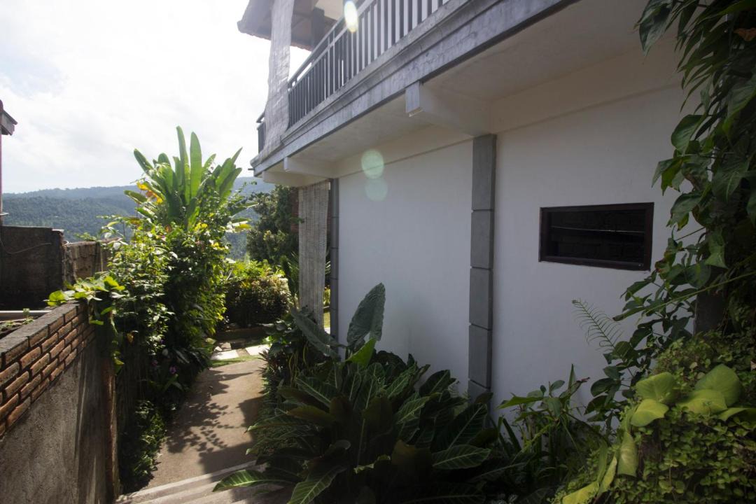 Photo of Others in Munduk