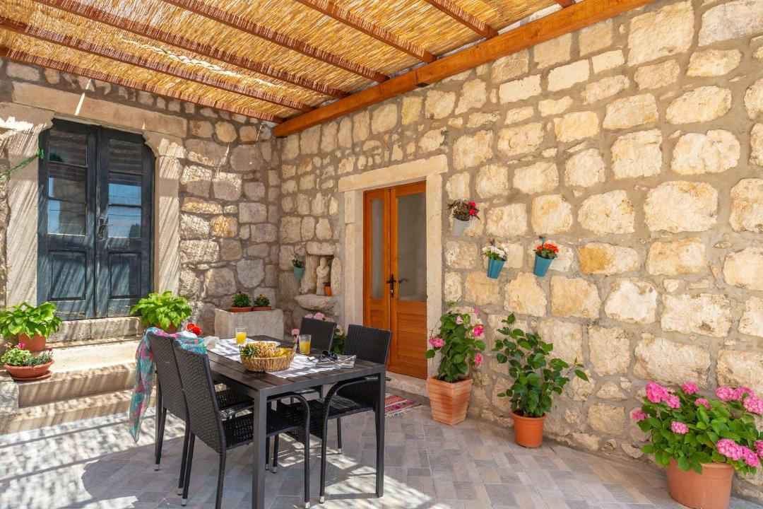 Photo of Patio Balcony in Trsteno