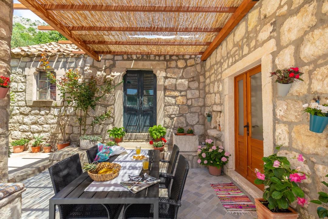 Photo of Patio Balcony in Trsteno