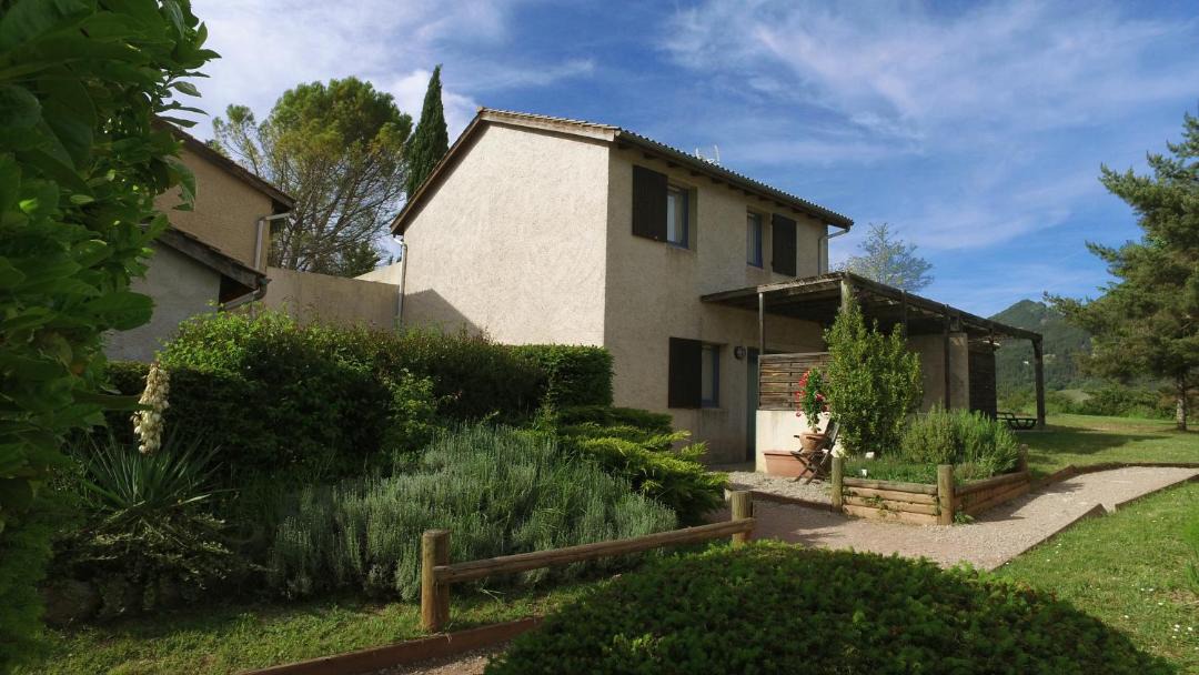 Photo of Others in Die