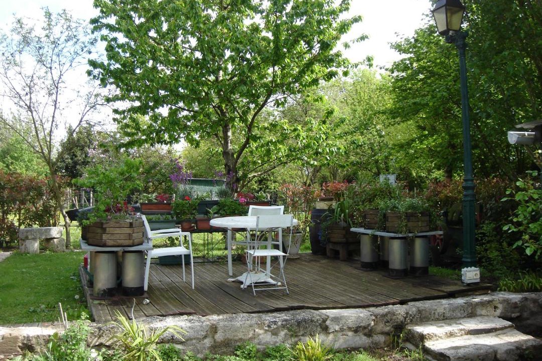 Photo of Others in Mer