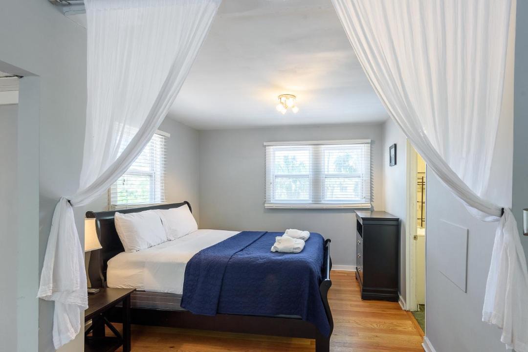 Photo of Bedroom in Folly Beach