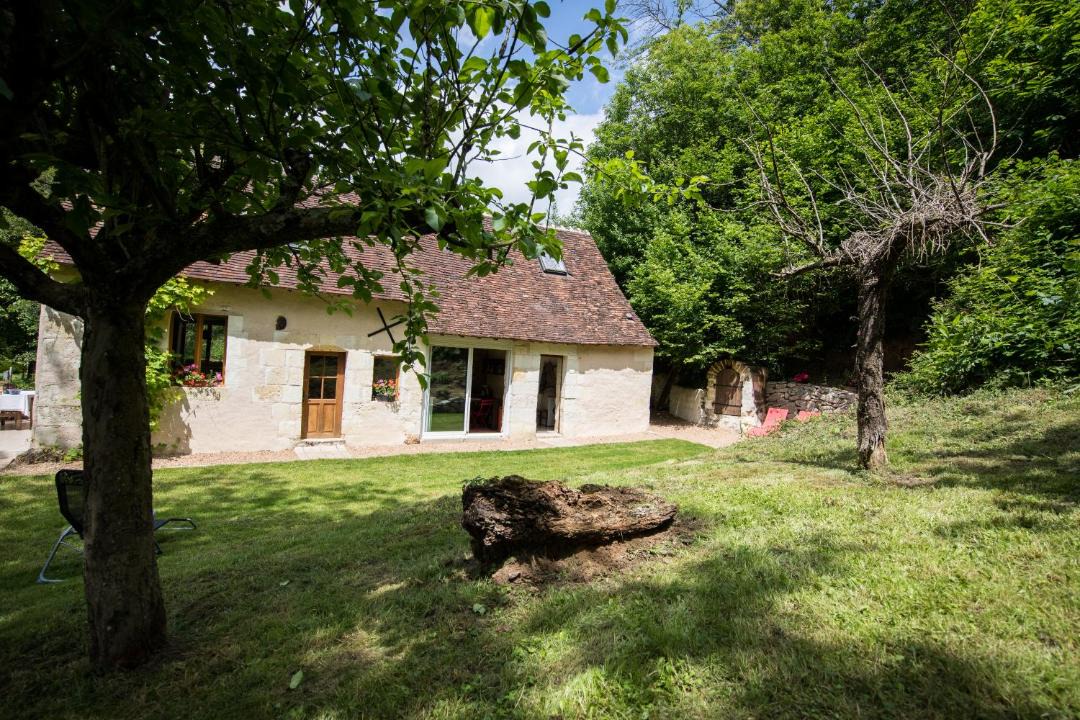 Photo of Buildings in Couture-sur-Loir