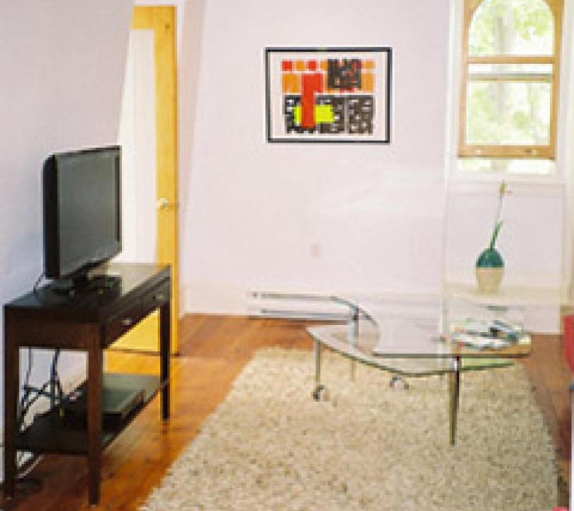 Photo of Livingroom in Gananoque