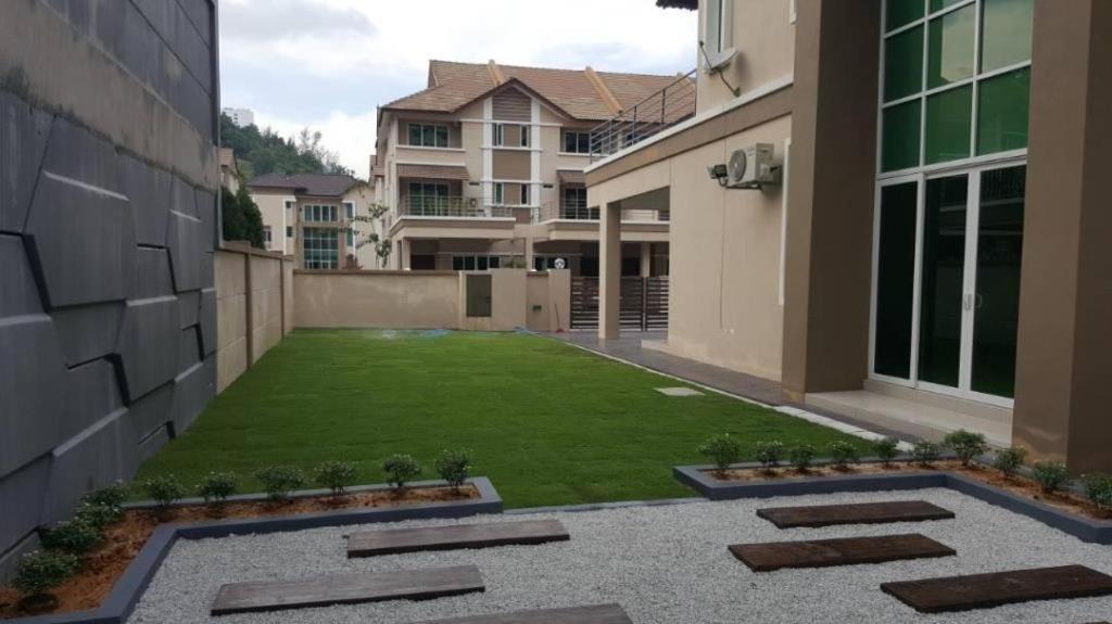 Photo of Buildings in George Town