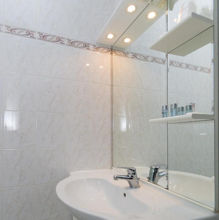 Photo of Bathroom in Moirans