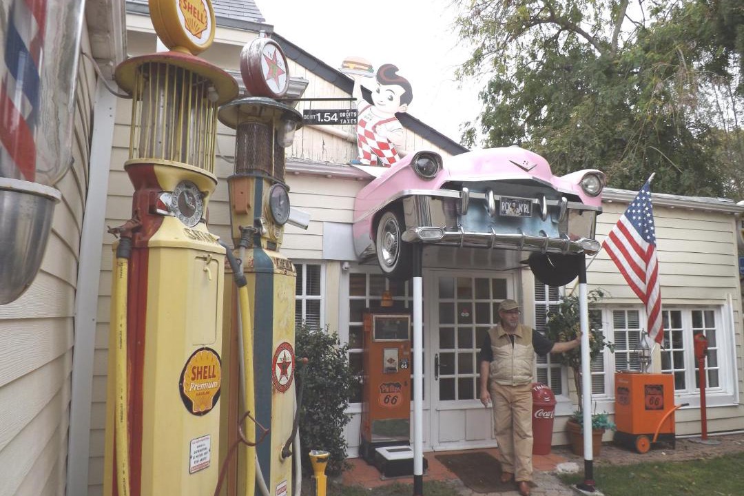 Photo of Others in Mer