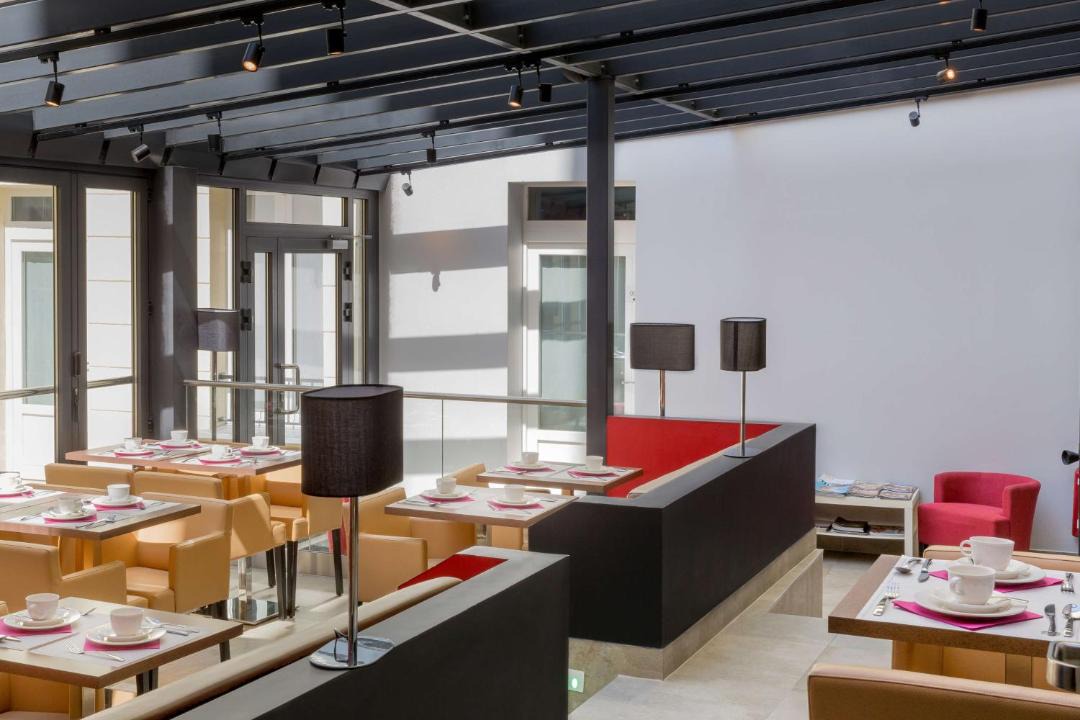 Photo of Others in Puteaux