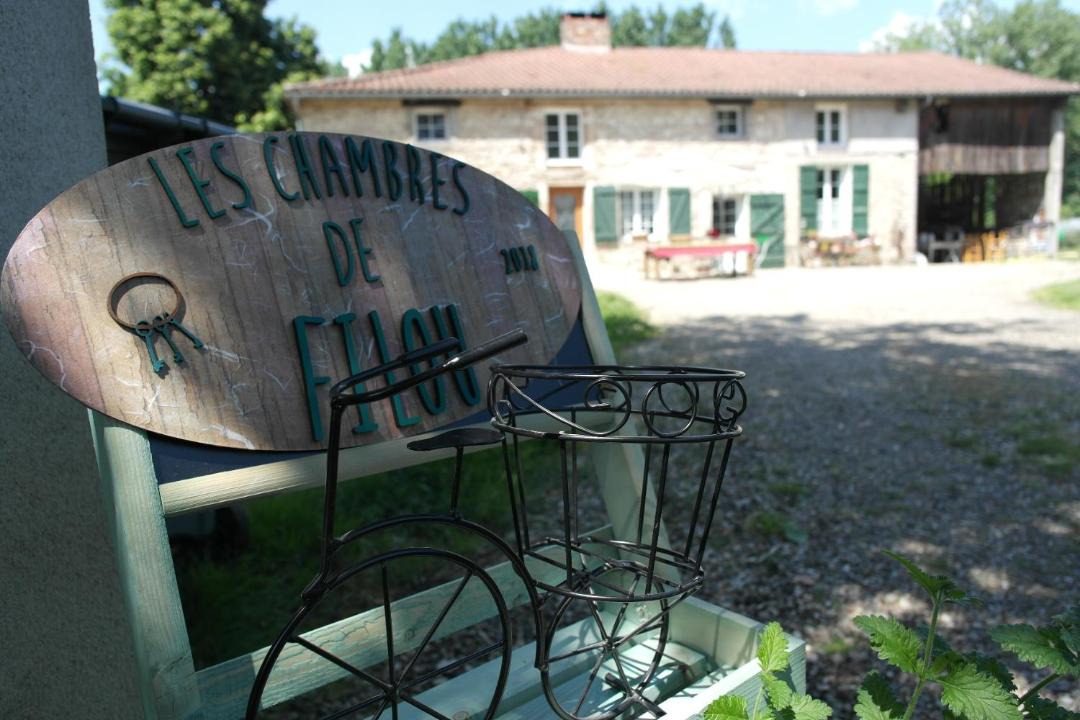 Photo of Others in Montesquieu