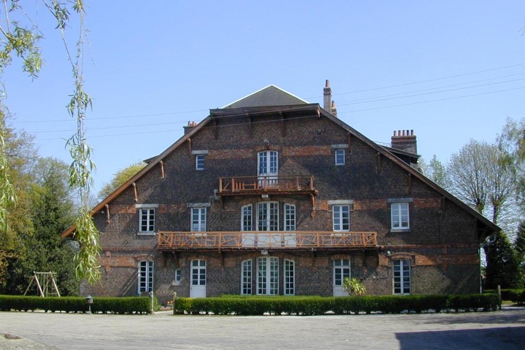 Photo of Others in Dury