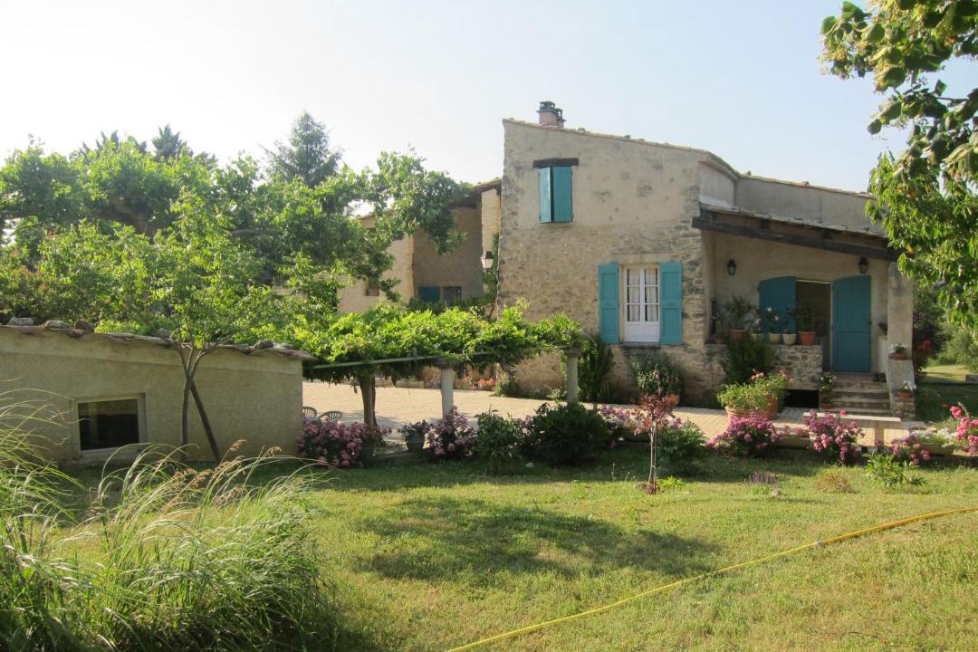 Photo of Buildings in Niozelles