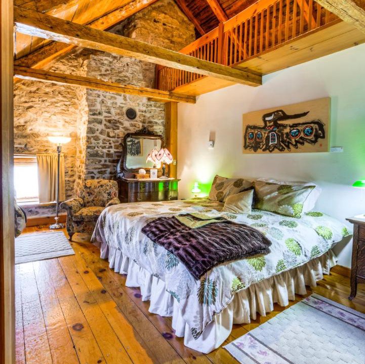 Photo of Bedroom in Chateau-Richer
