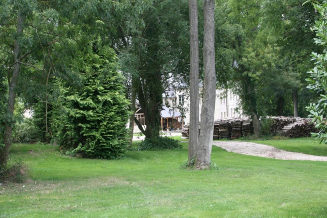 Photo of Others in Maudetour-en-Vexin